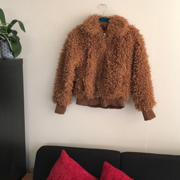Teddy Bear Jacket Faux Fur Sherpa Bomber Jacket WILD FABLE Size Small NWT - Picture 5 of 15
